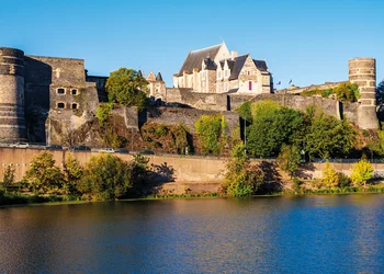 Schlösser der Loire & Paris